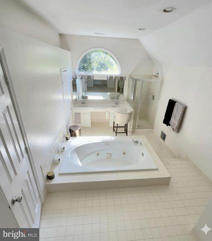 47202 REDBARK, Sterling, VA 20165