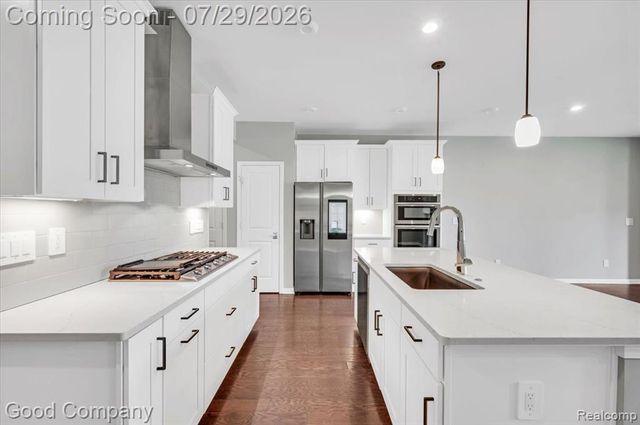4685 Broomfield Way, Lake Orion, MI 48359