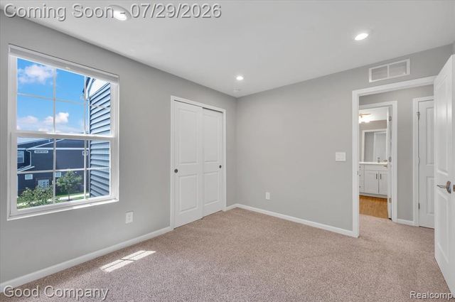 4685 Broomfield Way, Lake Orion, MI 48359