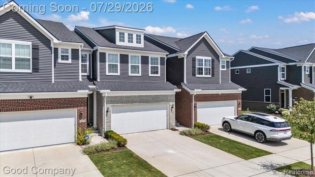 4685 Broomfield Way, Lake Orion, MI 48359