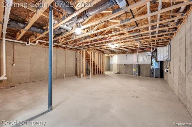4685 Broomfield Way, Lake Orion, MI 48359
