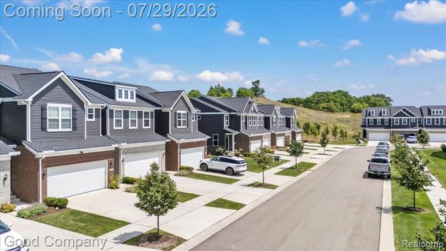 4685 Broomfield Way, Lake Orion, MI 48359