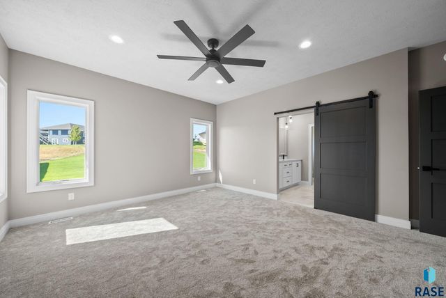 1101 N Scots Pine Dr Drive, Sioux Falls, SD 57110