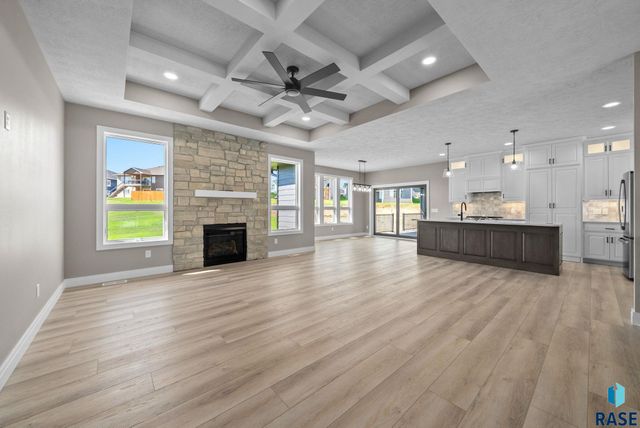 1101 N Scots Pine Dr Drive, Sioux Falls, SD 57110