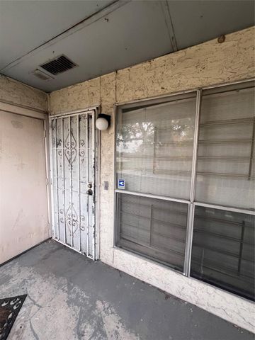 7313 Gulf Freeway 123, Houston, TX 77017