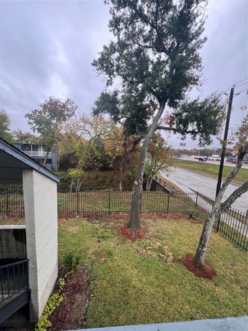 7313 Gulf Freeway 123, Houston, TX 77017