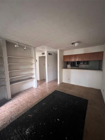 7313 Gulf Freeway 123, Houston, TX 77017