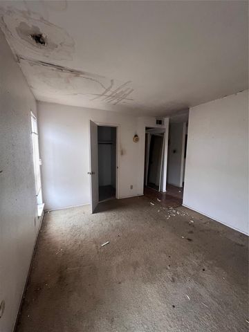 7313 Gulf Freeway 123, Houston, TX 77017