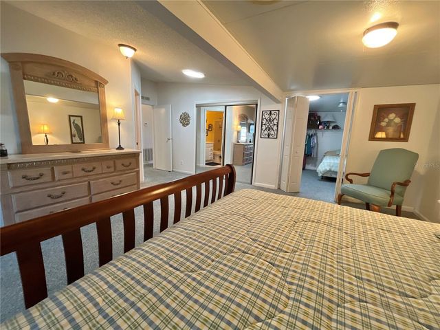 529 RAINBOW BOULEVARD, The Villages, FL 32159