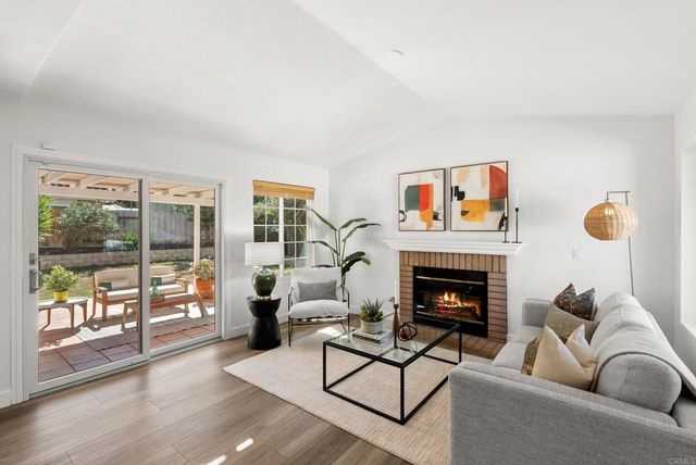 725 CLEVELAND AVE, Escondido, CA 92026