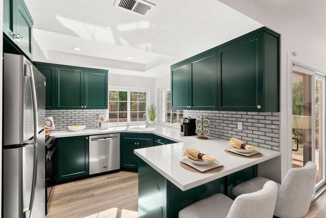 725 CLEVELAND AVE, Escondido, CA 92026