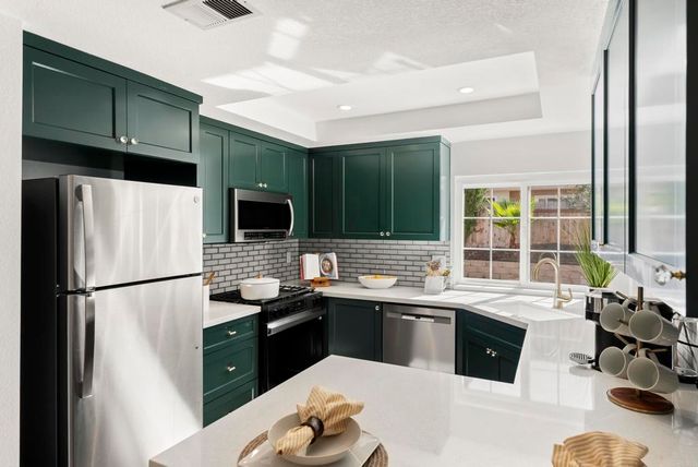 725 CLEVELAND AVE, Escondido, CA 92026