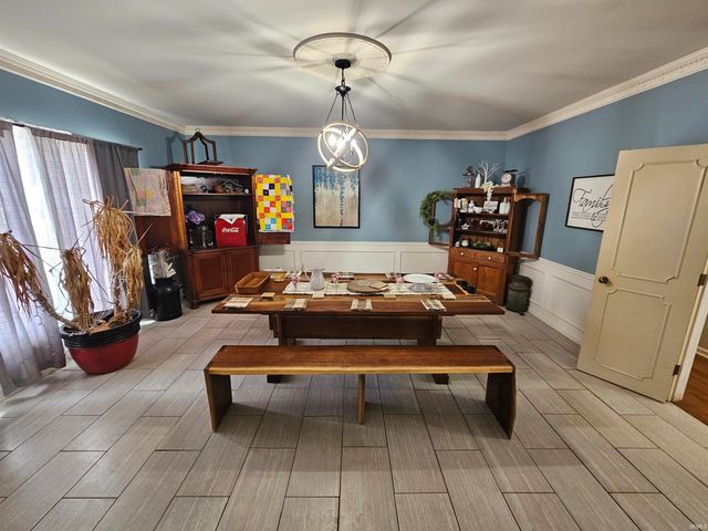 123 Fairway Drive, Vincennes, IN 47591