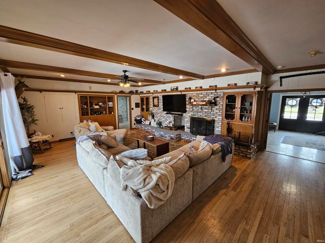 123 Fairway Drive, Vincennes, IN 47591