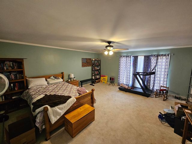 123 Fairway Drive, Vincennes, IN 47591