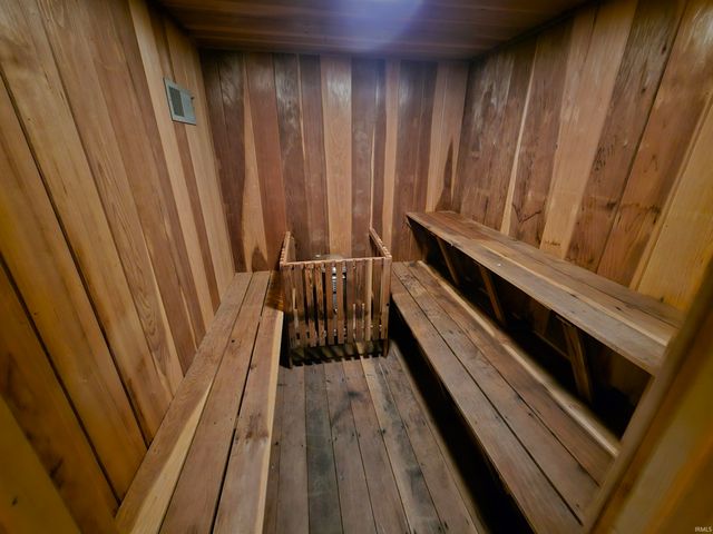 123 Fairway Drive, Vincennes, IN 47591