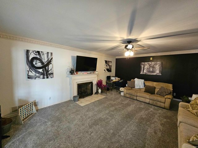 123 Fairway Drive, Vincennes, IN 47591