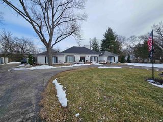 123 Fairway Drive, Vincennes, IN 47591