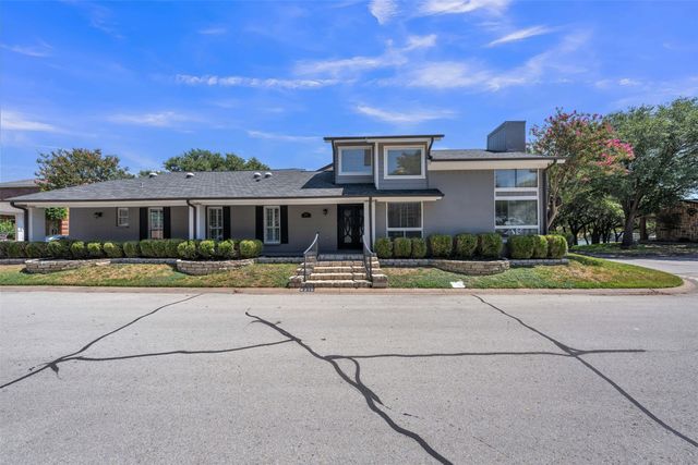 8215 Mountain Lake Court, Fort Worth, TX 76179