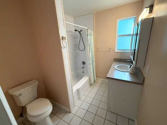 8881 NW 11th Street, Pembroke Pines, FL 33024