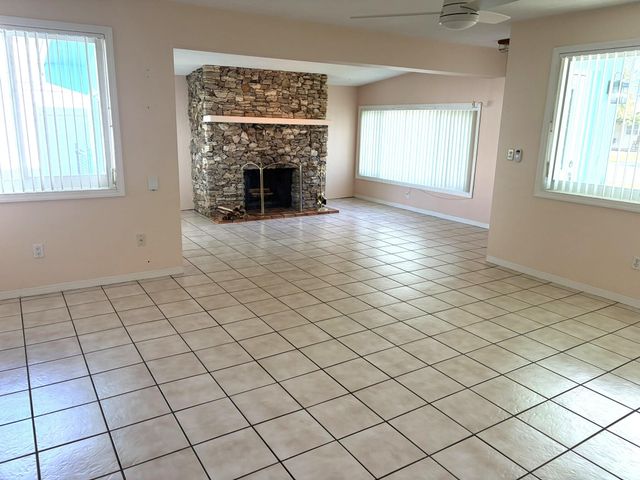 8881 NW 11th Street, Pembroke Pines, FL 33024