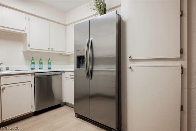 3151 Soaring Gulls Drive 1104, Las Vegas, NV 89128