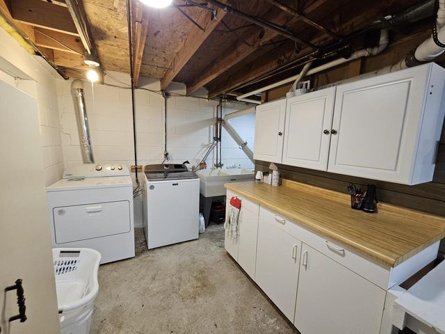 12626 W Lancaster AVENUE, Butler, WI 53007