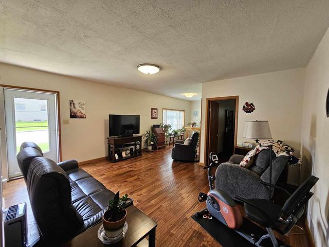 12626 W Lancaster AVENUE, Butler, WI 53007