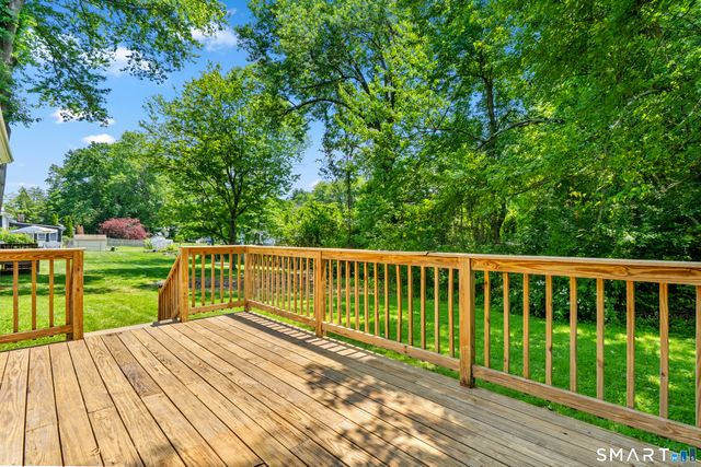 137 Brewster Road, West Hartford, CT 06117