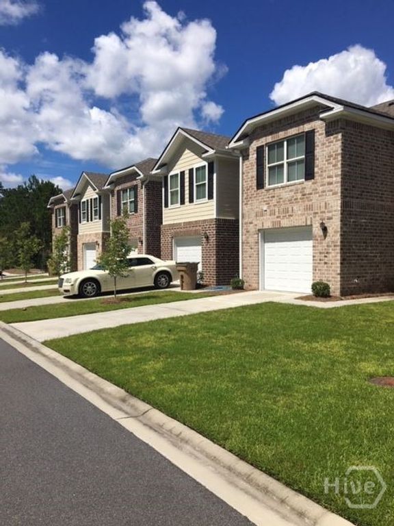 180 Connor Loop, Richmond Hill, GA 31324