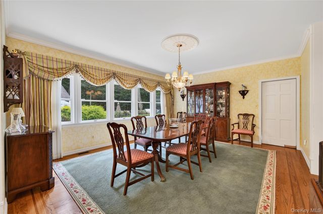 136 Cove Neck Road, Cove Neck, NY 11771