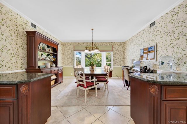 136 Cove Neck Road, Cove Neck, NY 11771