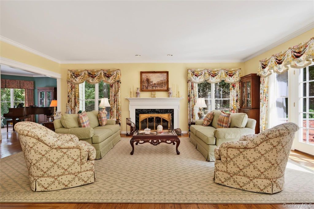 136 Cove Neck Road, Cove Neck, NY 11771 — photo 4