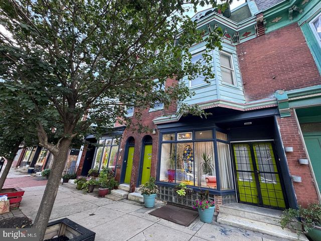 3834 LANCASTER AVE, Philadelphia, PA 19104