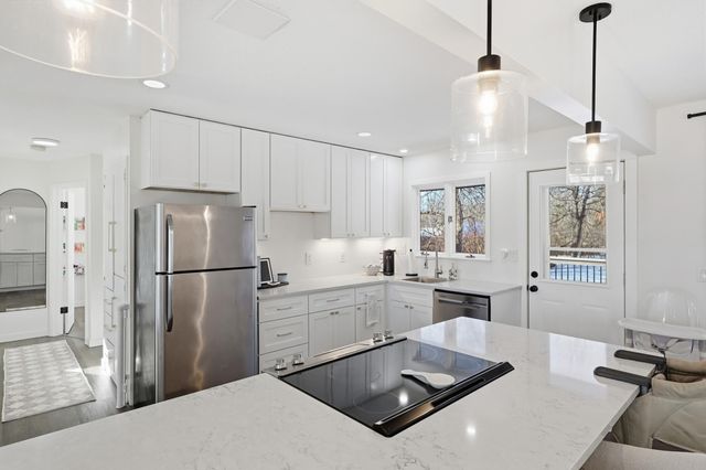 4222 Fairview Avenue, Hopkins, MN 55343