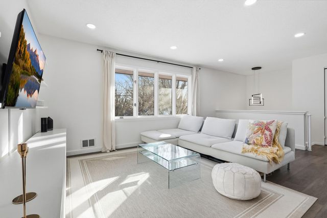 4222 Fairview Avenue, Hopkins, MN 55343