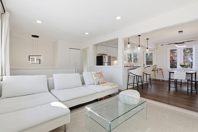 4222 Fairview Avenue, Hopkins, MN 55343