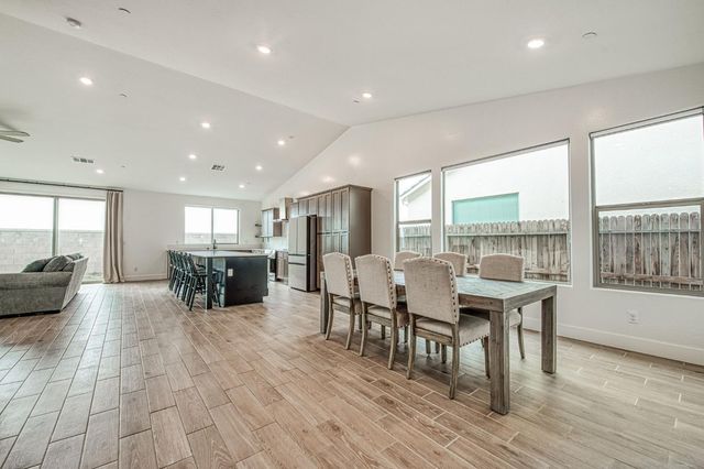 7153 E Harvard Avenue, Fresno, CA 93737