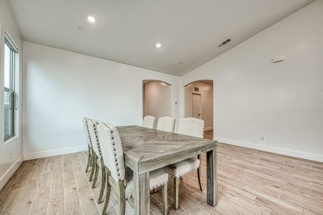 7153 E Harvard Avenue, Fresno, CA 93737