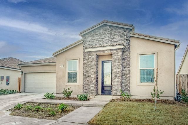 7153 E Harvard Avenue, Fresno, CA 93737