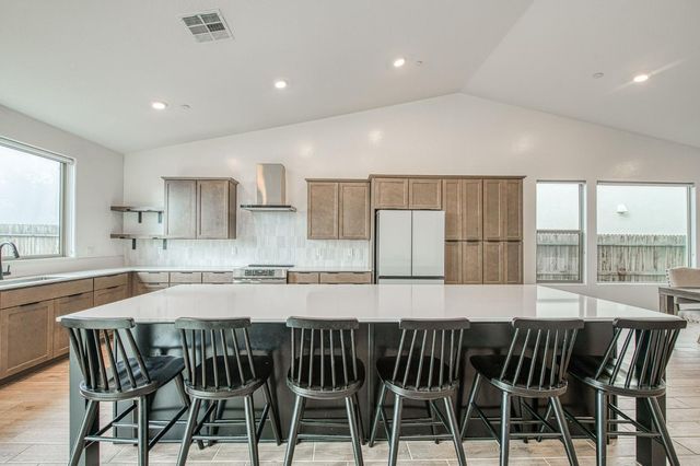 7153 E Harvard Avenue, Fresno, CA 93737