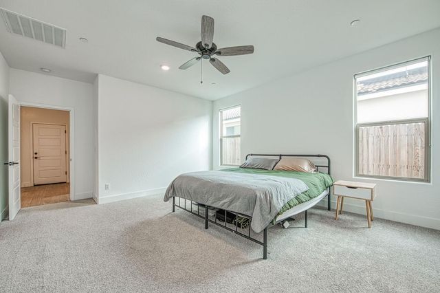 7153 E Harvard Avenue, Fresno, CA 93737