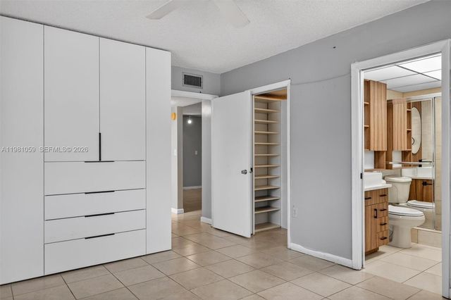 8065 SW 107th Ave 106, Miami, FL 33173