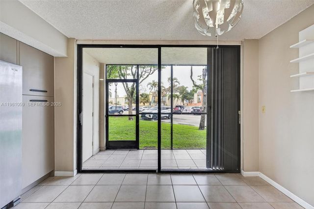 8065 SW 107th Ave 106, Miami, FL 33173