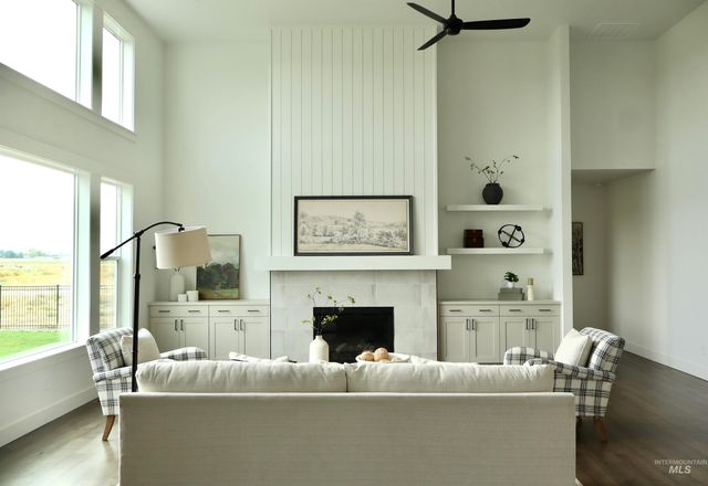 7337 E Red Kite St, Nampa, ID 83686