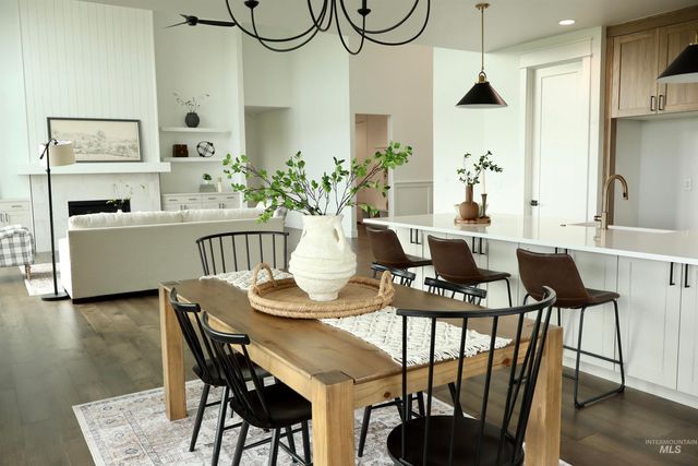 7337 E Red Kite St, Nampa, ID 83686