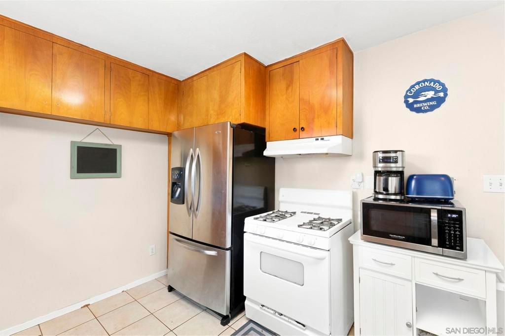 Image 25 of property listing at 907 9 Sapphire St, San Diego, CA 92109