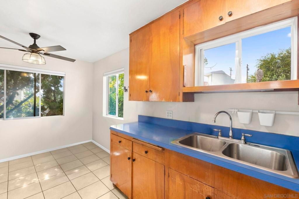 Image 29 of property listing at 907 9 Sapphire St, San Diego, CA 92109