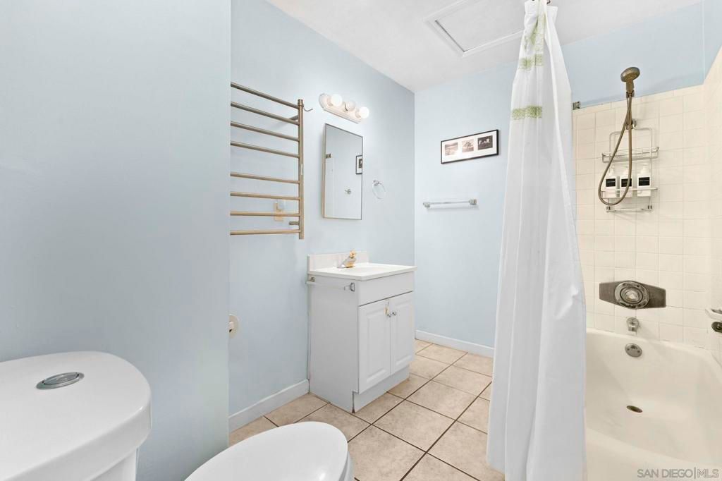 Image 33 of property listing at 907 9 Sapphire St, San Diego, CA 92109