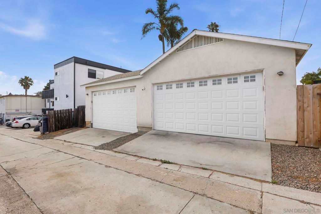 Image 38 of property listing at 907 9 Sapphire St, San Diego, CA 92109